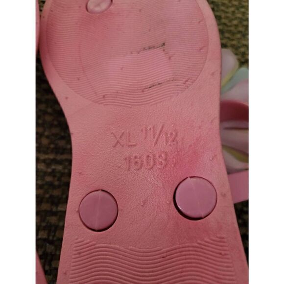 BEBE Girls pink sandals with multicolor flower on top of foot - Picture 6 of 6